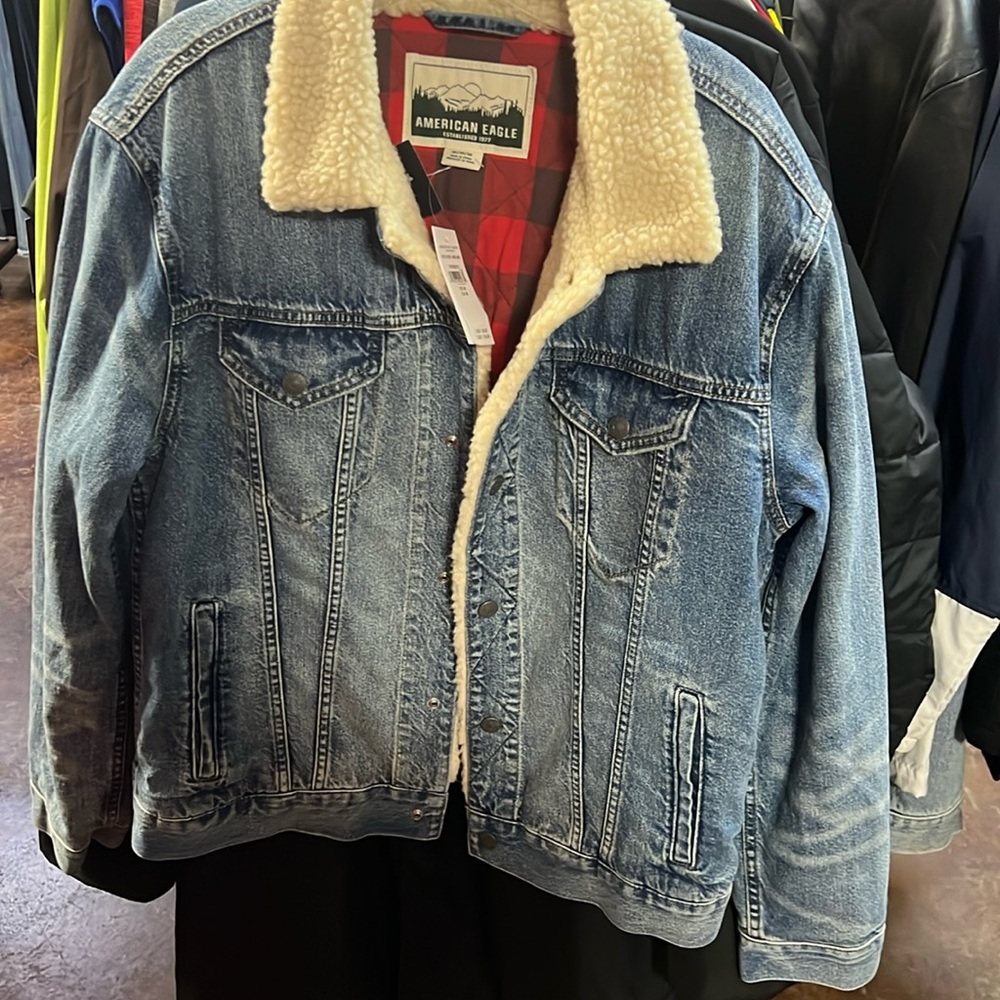 NWT American Eagle Men’s Denim Sherpa Jacket